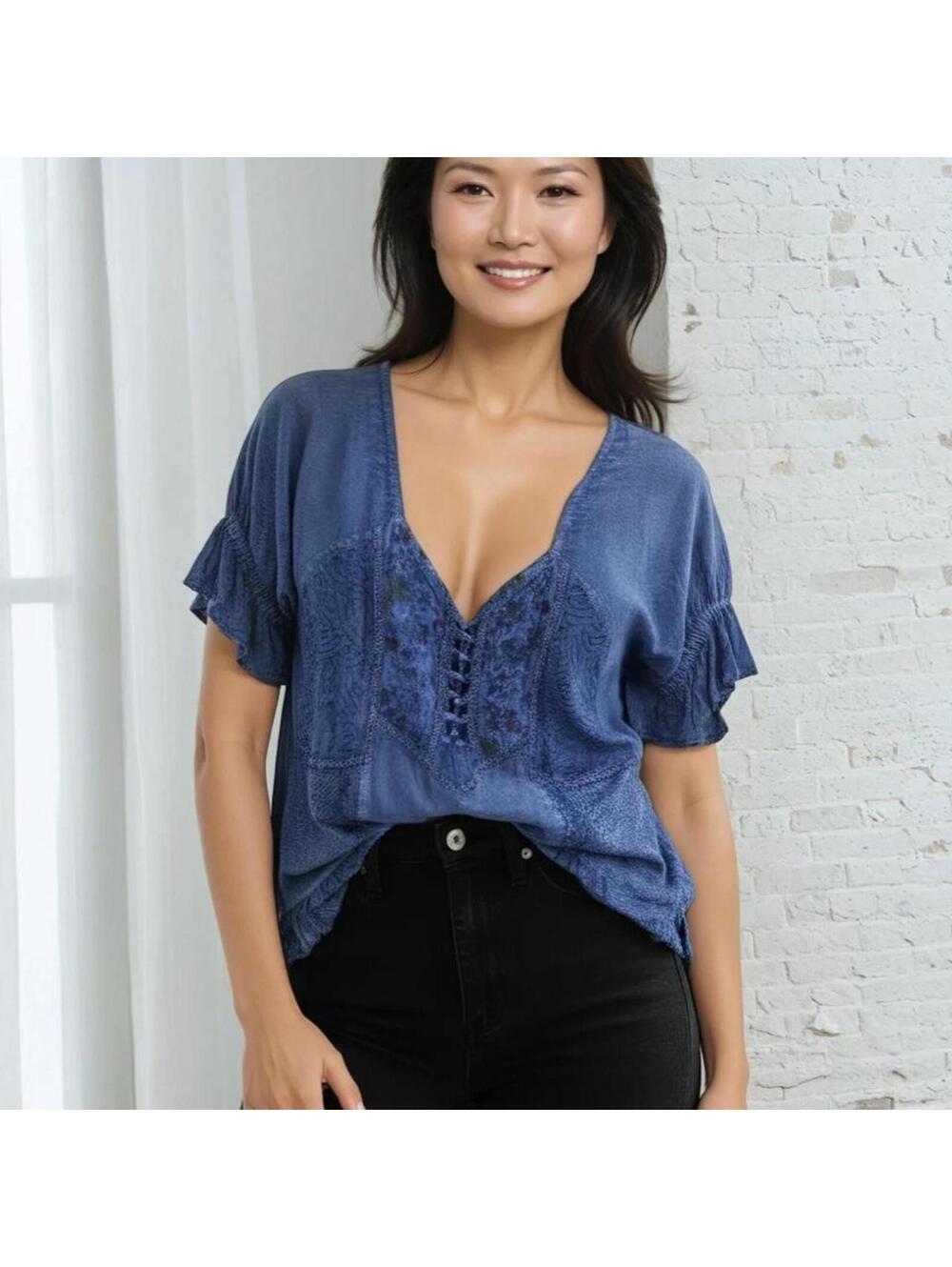 Women's Blue and Navy Blous